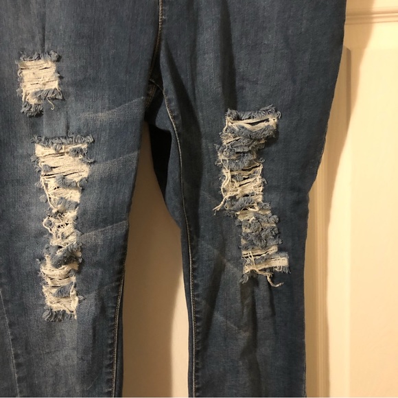 Elle Women’s Jeans NWOT size 14R - Picture 5 of 6